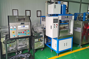 模具干冰清洗、設(shè)備干冰清洗專業(yè)清洗服務(wù)廠家