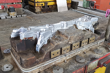 汽車(chē)制造業(yè)的模具都是如何清洗的