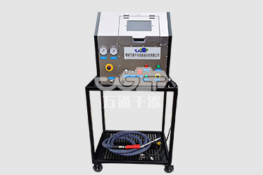 干冰清洗機(jī)是如何汽車(chē)發(fā)動(dòng)機(jī)積碳問(wèn)題