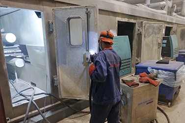 為什么干冰清洗在工業(yè)清洗中的地位很高？